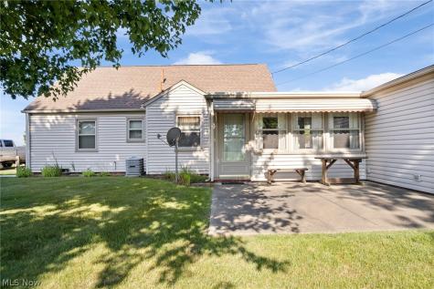154 Hilltop Drive NW Canton OH 44708