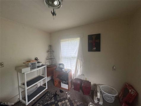 1316 Saint Elmo Avenue NE Canton OH 44705