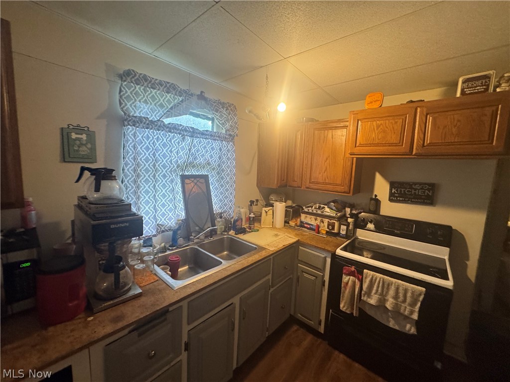 1316 Saint Elmo Avenue NE Canton OH 44705