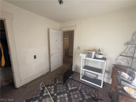1316 Saint Elmo Avenue NE Canton OH 44705
