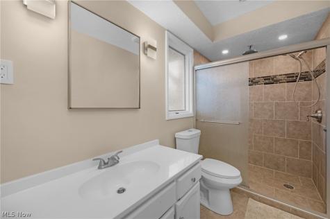 181 Brentview Drive Grafton OH 44044