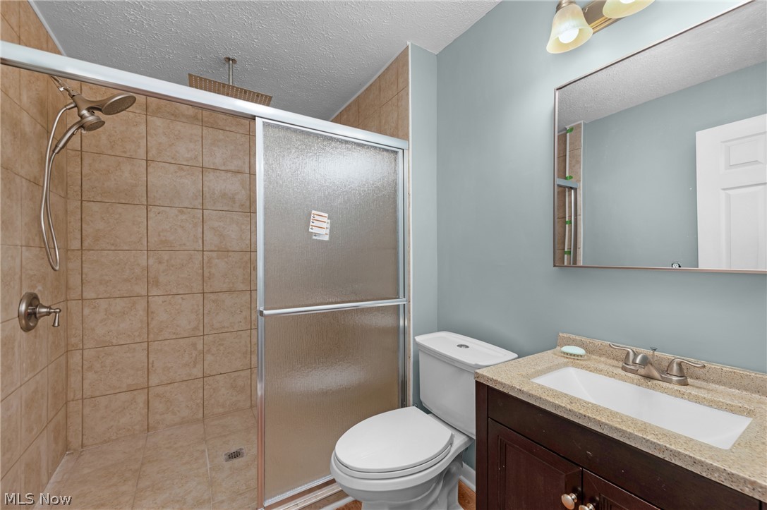 181 Brentview Drive Grafton OH 44044