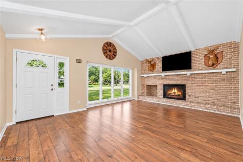 181 Brentview Drive Grafton OH 44044