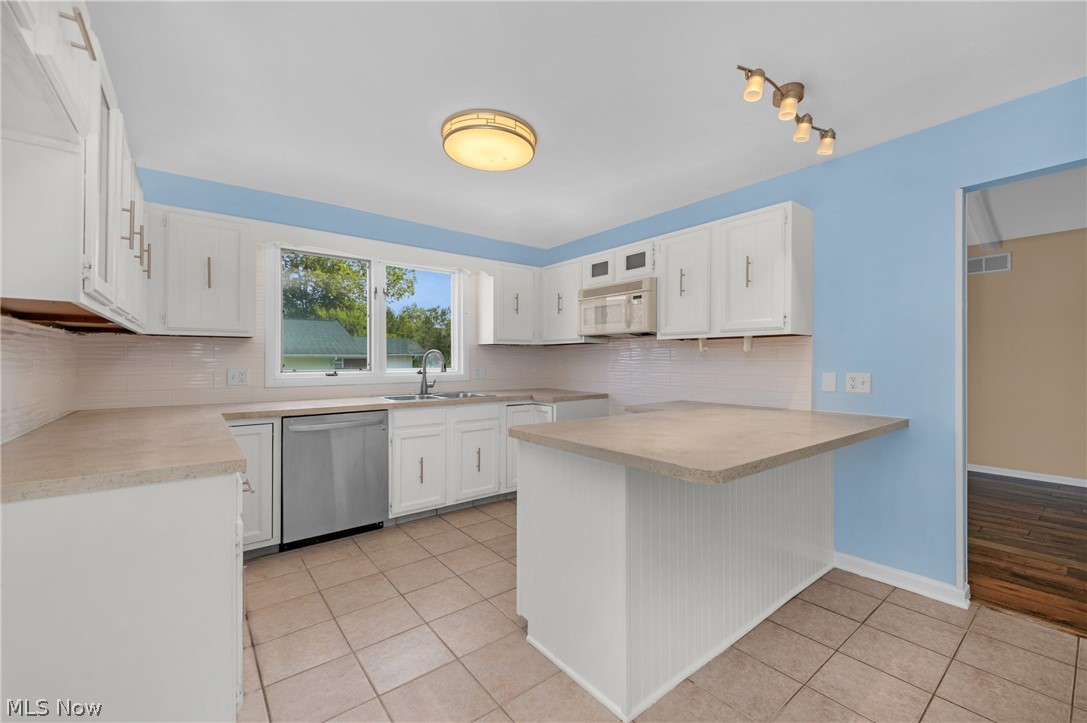 181 Brentview Drive Grafton OH 44044