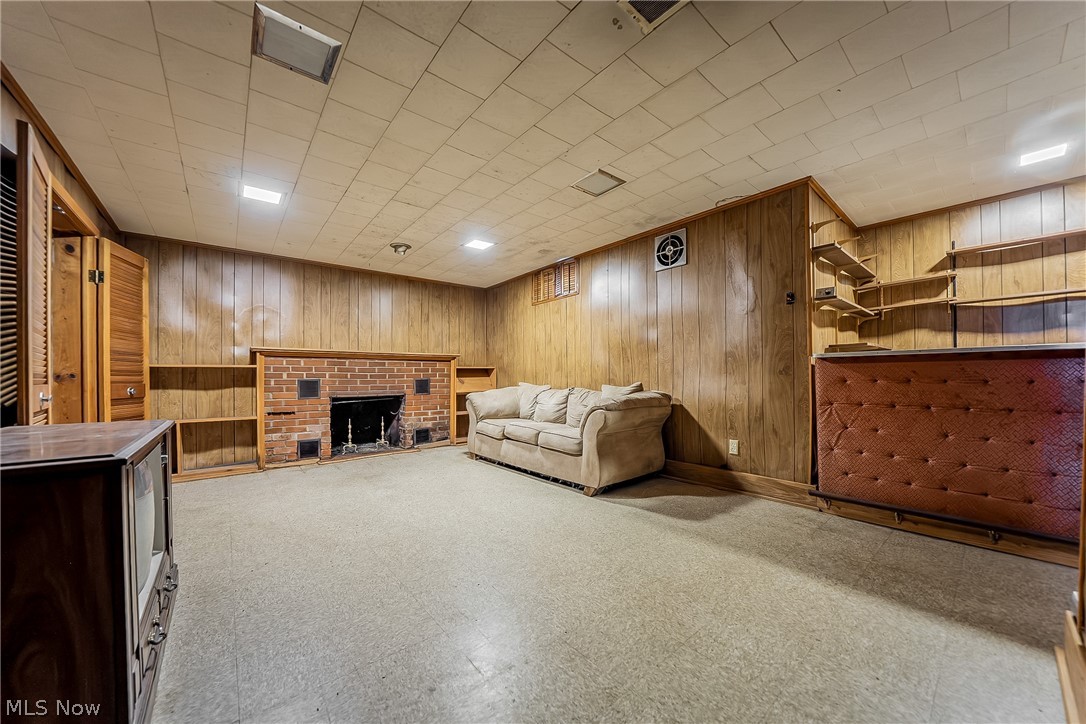 65 Parkwood Drive Shelby OH 44875