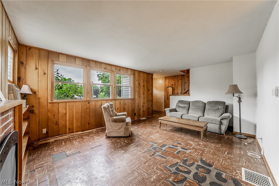 65 Parkwood Drive Shelby OH 44875