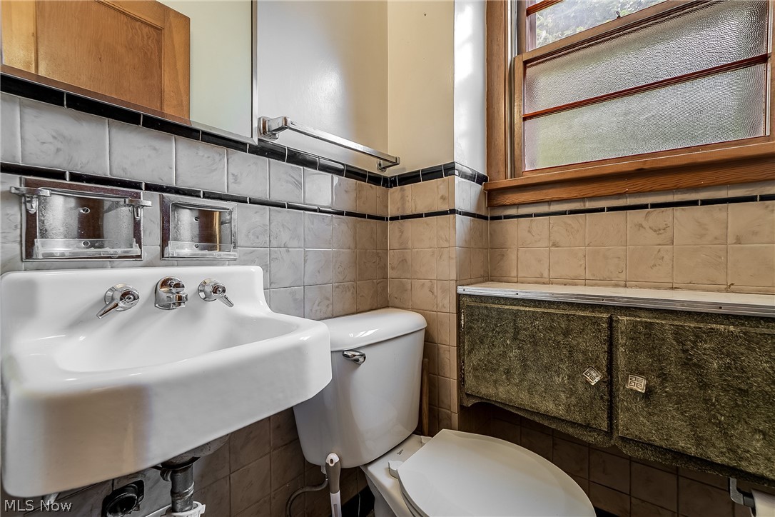 65 Parkwood Drive Shelby OH 44875