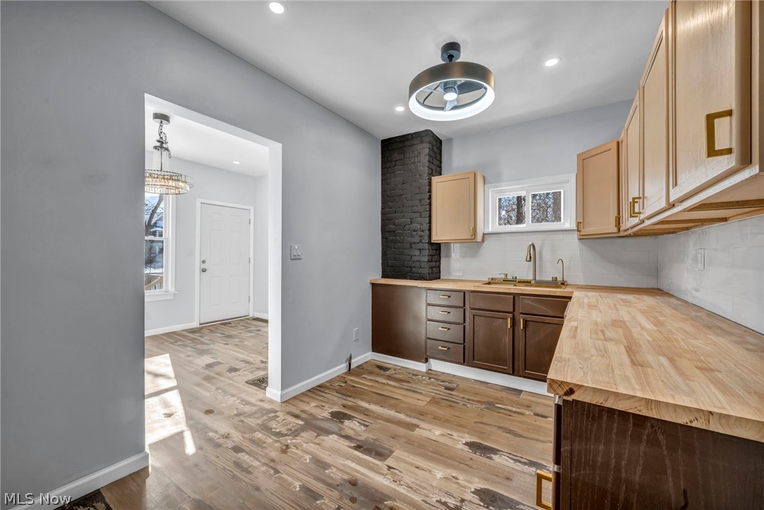 3064 W 16th Street Cleveland OH 44113