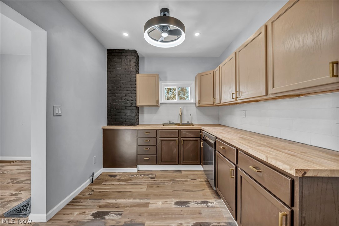 3064 W 16th Street Cleveland OH 44113