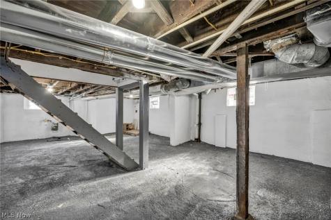 3064 W 16th Street Cleveland OH 44113