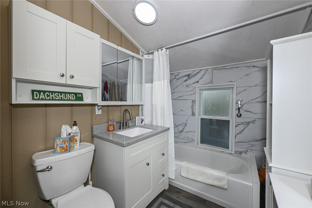 1021 East Boulevard Aurora OH 44202