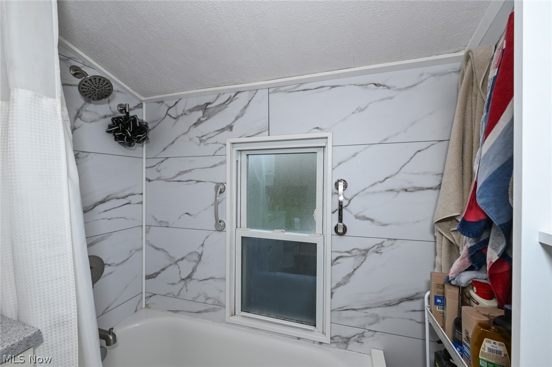 1021 East Boulevard Aurora OH 44202