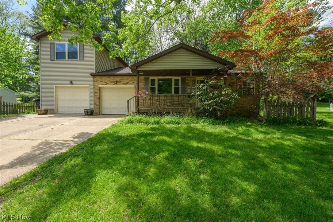 North Canton OH, 905 Pineview Avenue SE