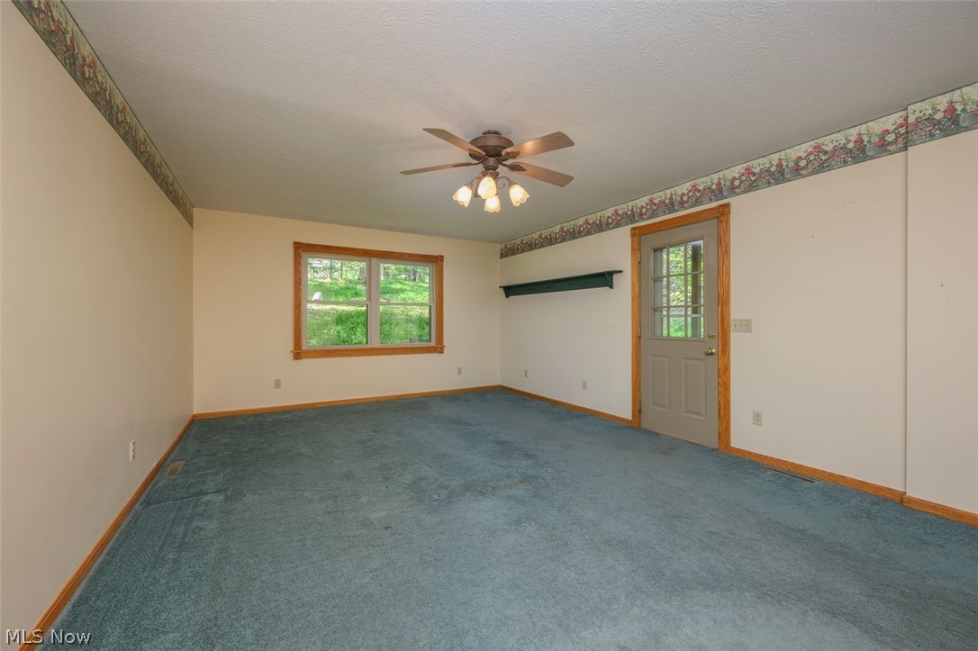 905 Pineview Avenue SE North Canton OH 44720