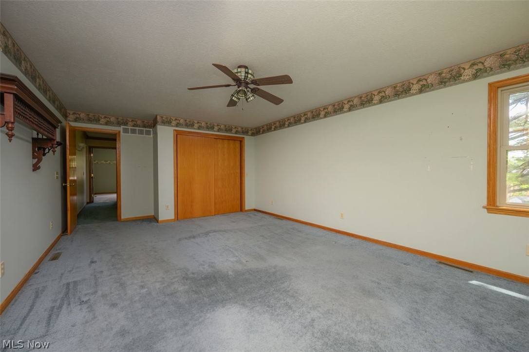 905 Pineview Avenue SE North Canton OH 44720
