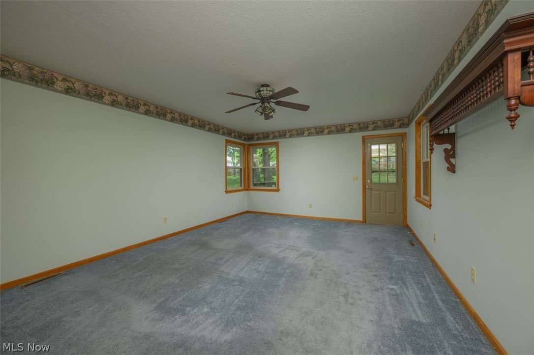 905 Pineview Avenue SE North Canton OH 44720