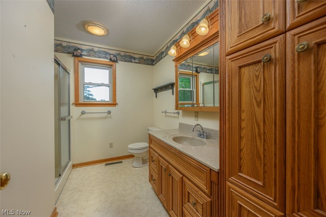 905 Pineview Avenue SE North Canton OH 44720