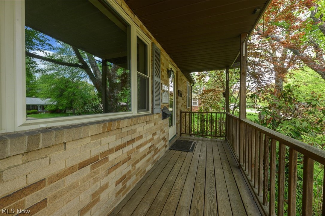 905 Pineview Avenue SE North Canton OH 44720