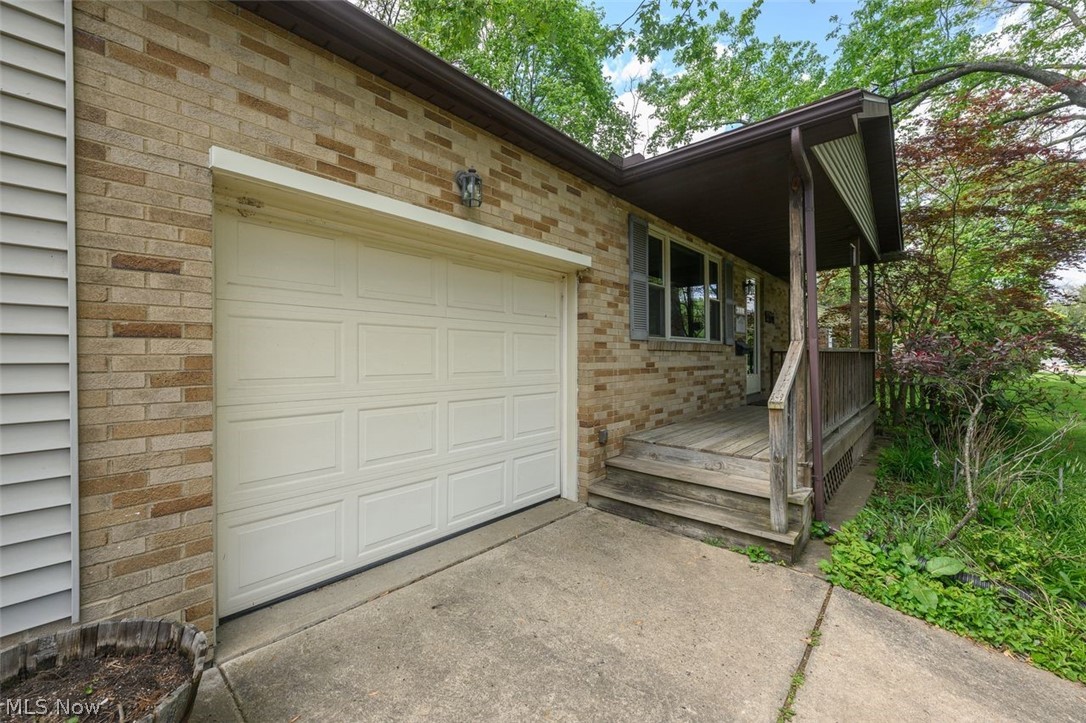 905 Pineview Avenue SE North Canton OH 44720