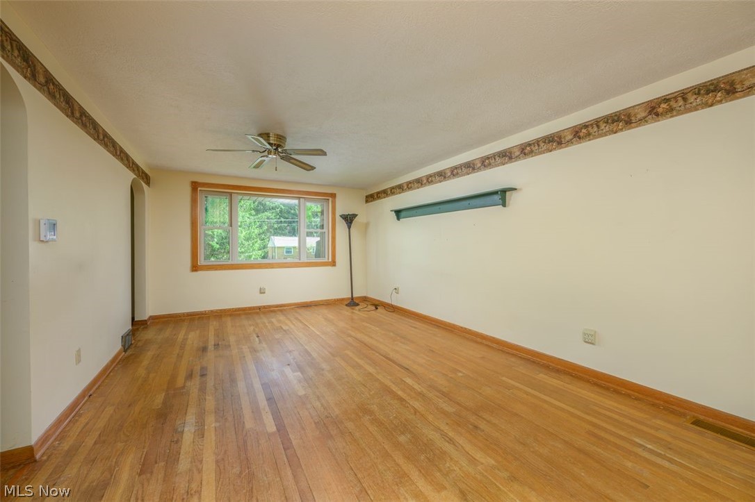 905 Pineview Avenue SE North Canton OH 44720