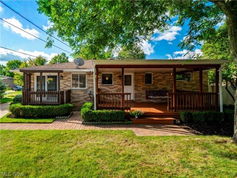 7930 Royalview Drive Parma OH 44129