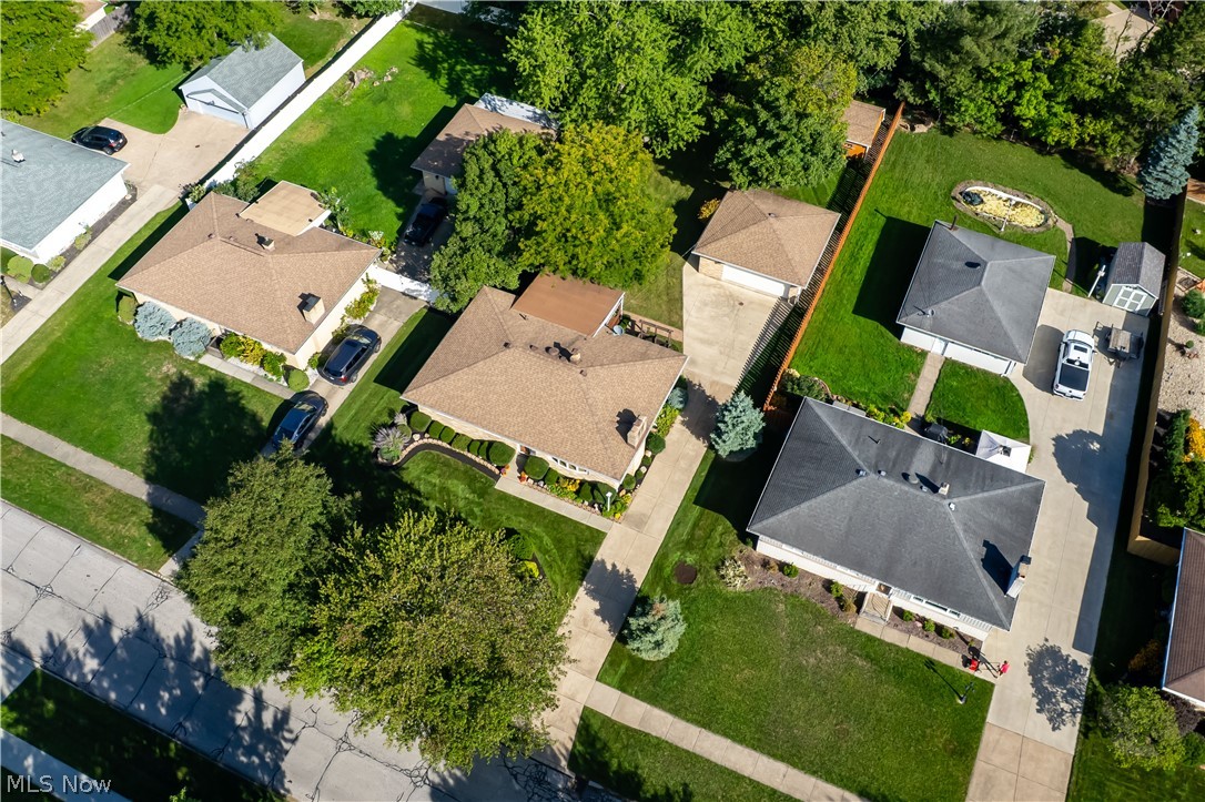 7930 Royalview Drive Parma OH 44129