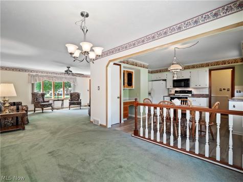 7930 Royalview Drive Parma OH 44129