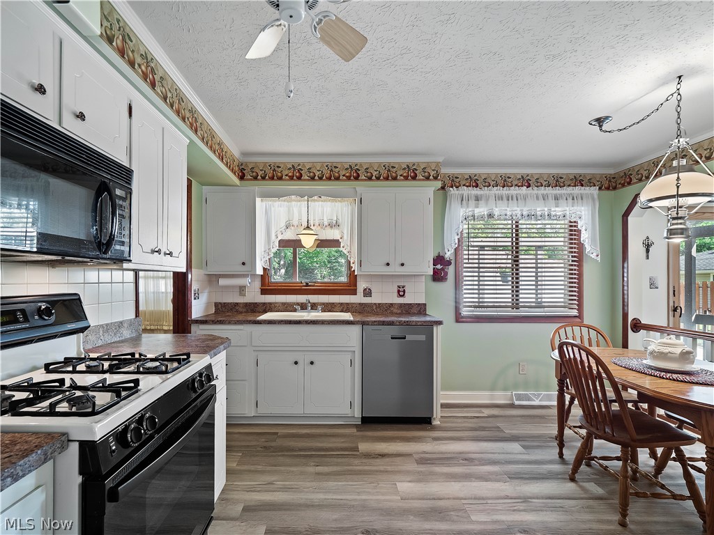 7930 Royalview Drive Parma OH 44129