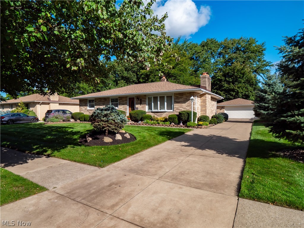7930 Royalview Drive Parma OH 44129