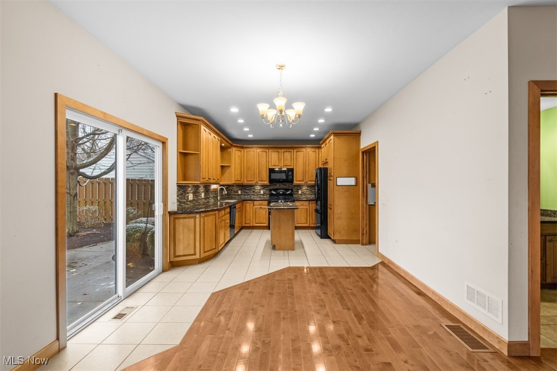 1207 Summit Drive Mayfield Heights OH 44124