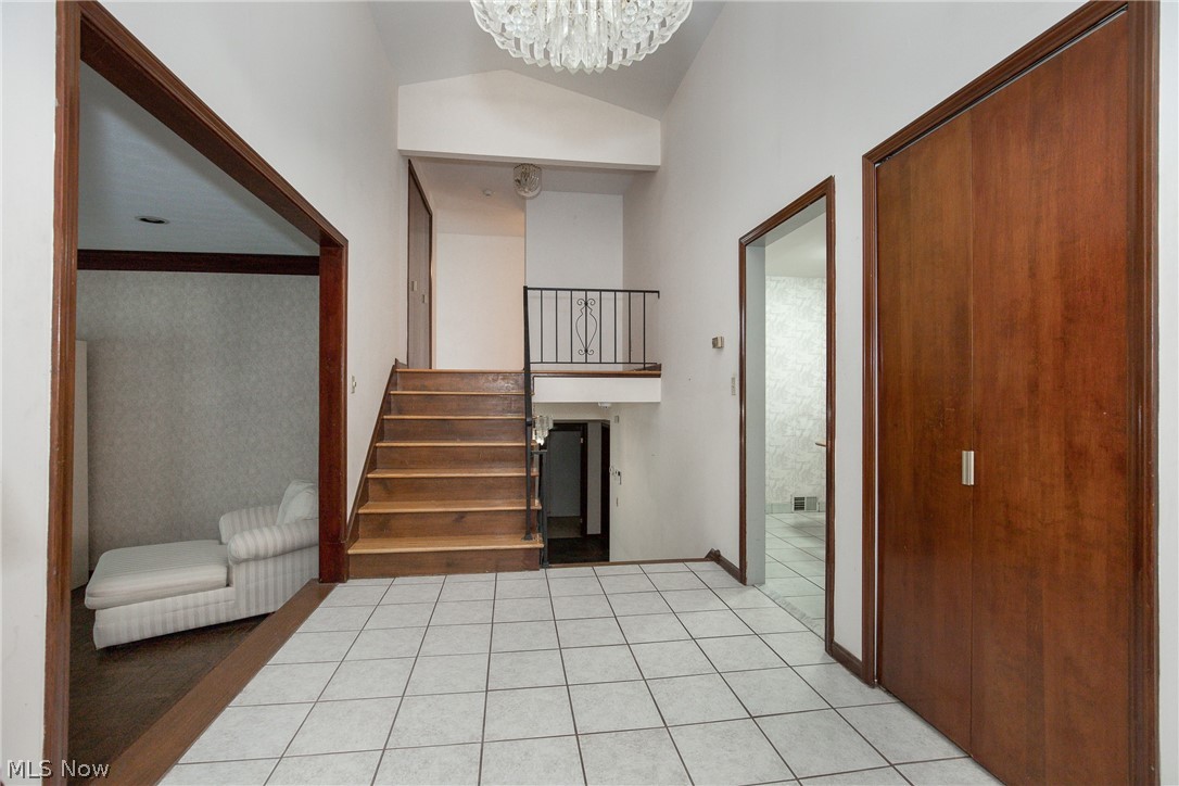 5148 Hickory Drive Lyndhurst OH 44124