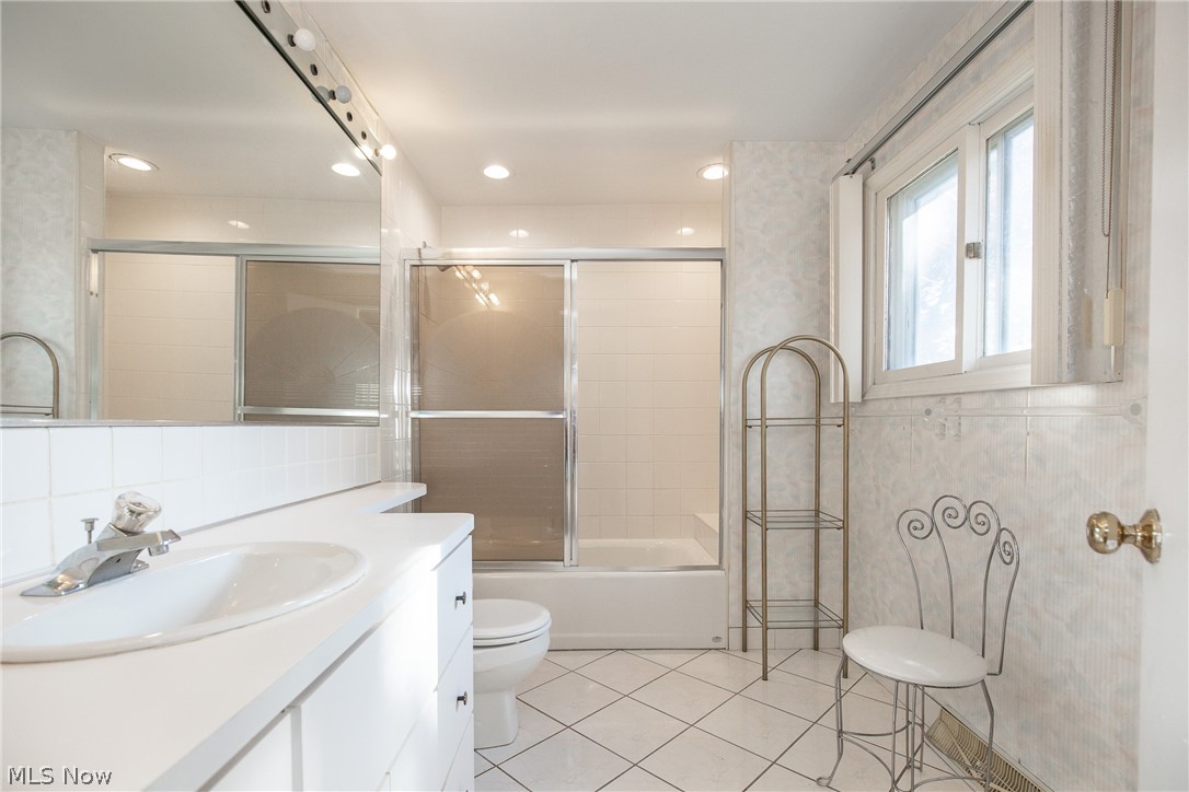 5148 Hickory Drive Lyndhurst OH 44124