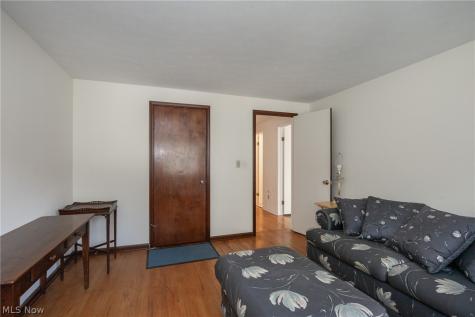 5148 Hickory Drive Lyndhurst OH 44124