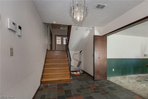 5148 Hickory Drive Lyndhurst OH 44124