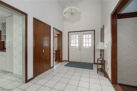 5148 Hickory Drive Lyndhurst OH 44124