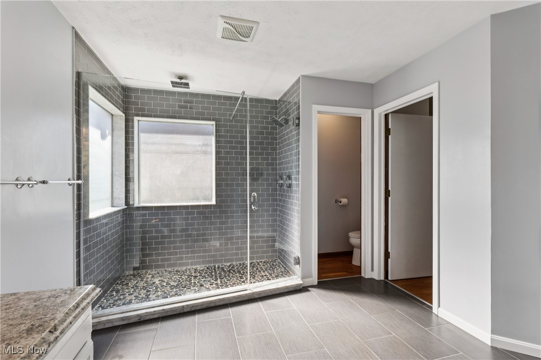 11319 Lake Avenue Cleveland OH 44102