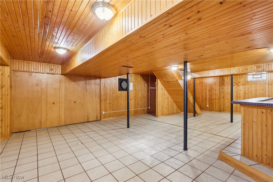 11319 Lake Avenue Cleveland OH 44102