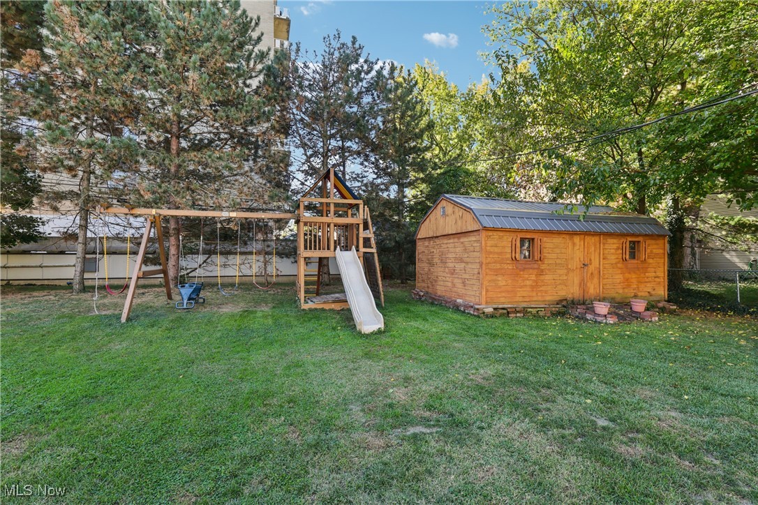 11319 Lake Avenue Cleveland OH 44102