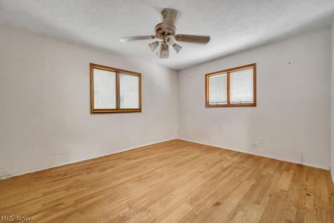 351 Gayle Drive Sheffield Lake OH 44054