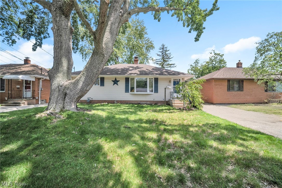 351 Gayle Drive Sheffield Lake OH 44054
