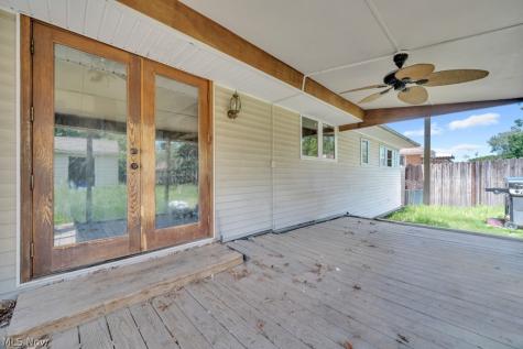 351 Gayle Drive Sheffield Lake OH 44054