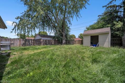 351 Gayle Drive Sheffield Lake OH 44054