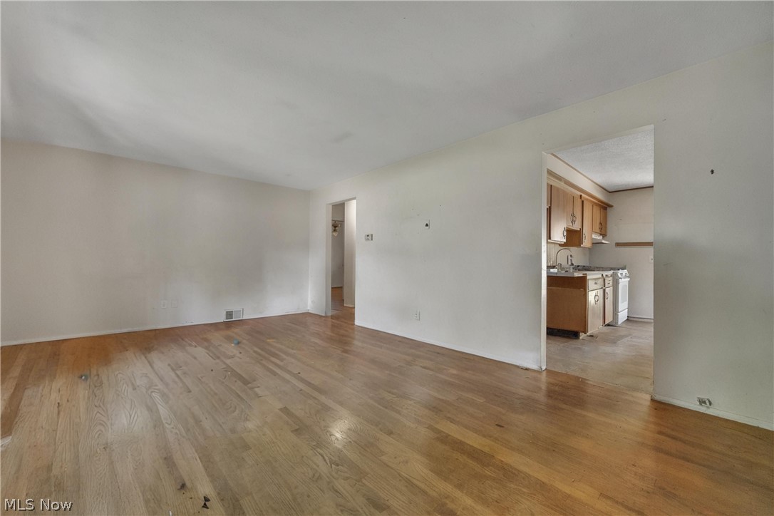 351 Gayle Drive Sheffield Lake OH 44054