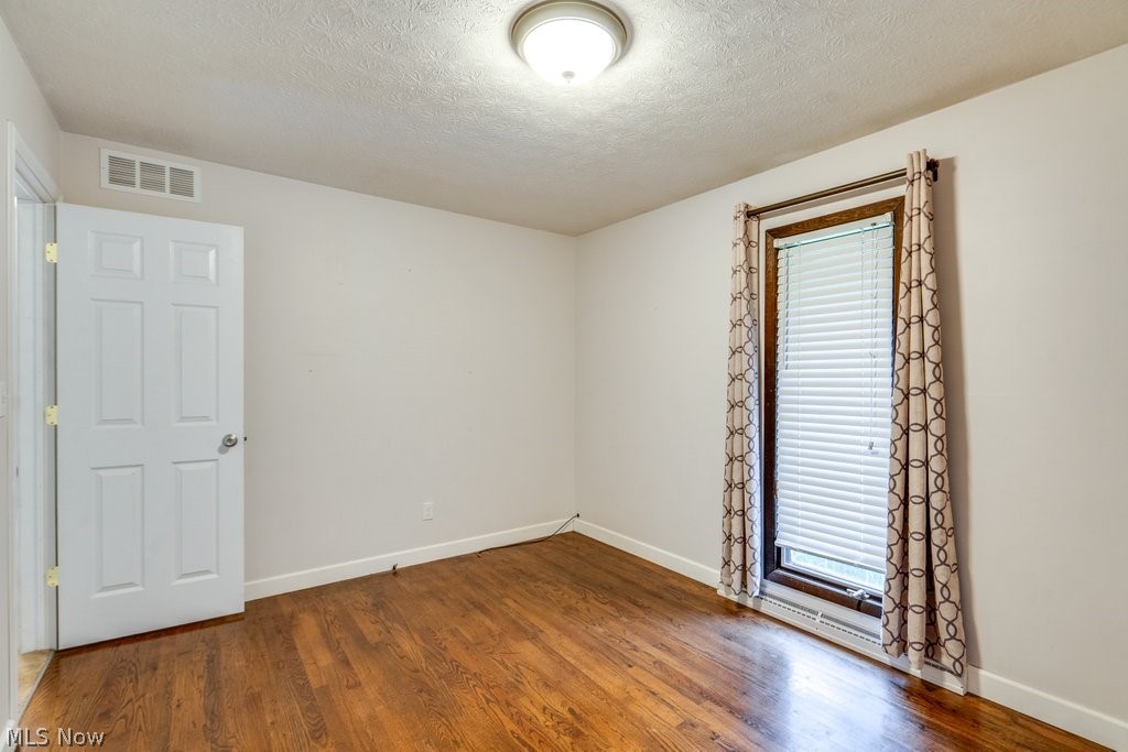 1384 Northeast Avenue Tallmadge OH 44278