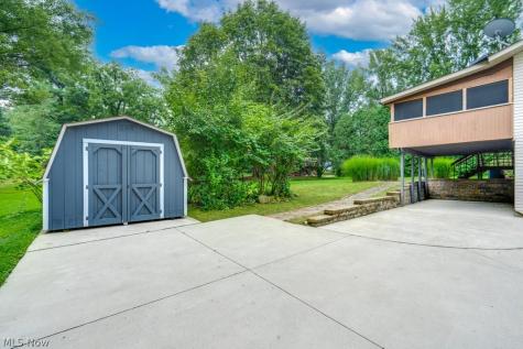 1384 Northeast Avenue Tallmadge OH 44278