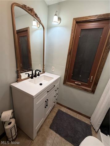 2166 Dow Drive Akron OH 44313