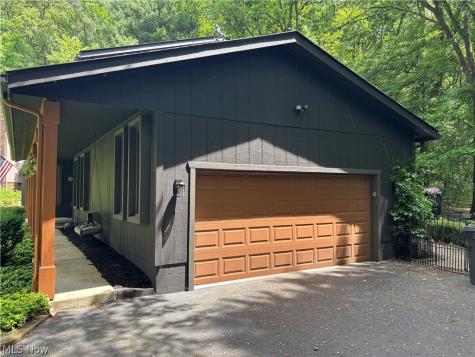 2166 Dow Drive Akron OH 44313