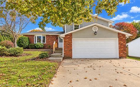 622 Meadowridge Avenue NW Canton OH 44708