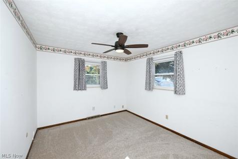 622 Meadowridge Avenue NW Canton OH 44708