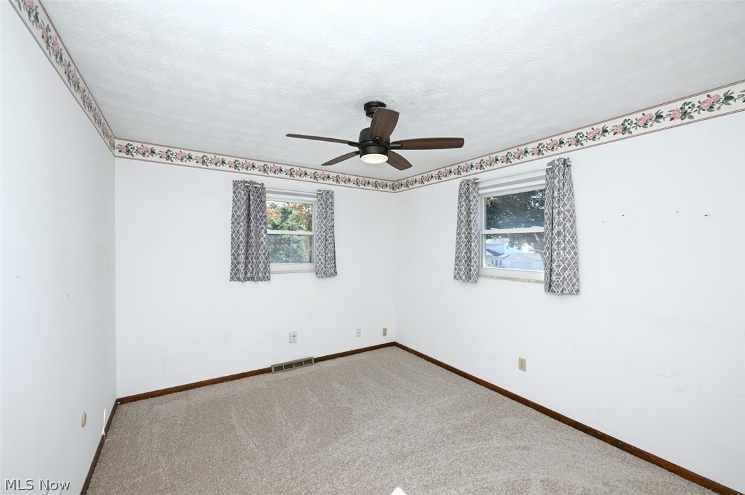 622 Meadowridge Avenue NW Canton OH 44708